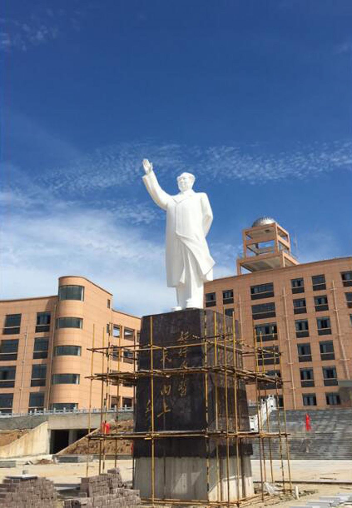华阳雕塑 重庆校园人物雕塑 四川名人雕塑 贵州肖像雕塑制作