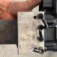 路虎 发现 极光 ABS泵 二次废气泵 水泵 气囊电脑
