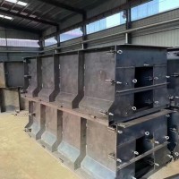 排水槽钢模具反复循环施工采用